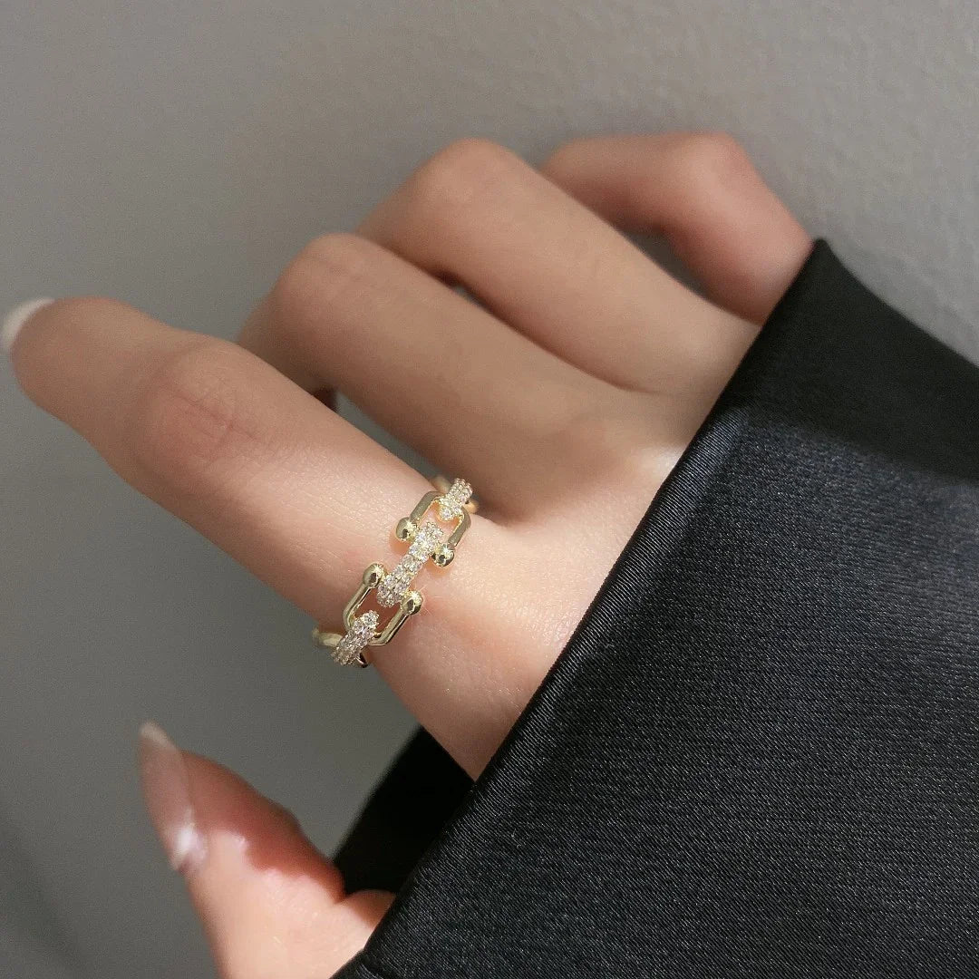 Amelia Brilliance Ring