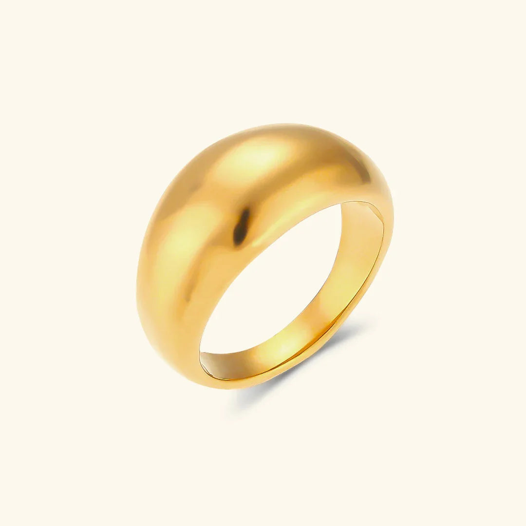 Charlotte Regal Ring