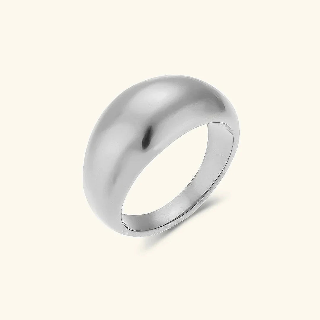 Charlotte Regal Ring