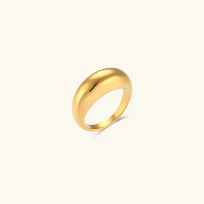 Charlotte Regal Ring