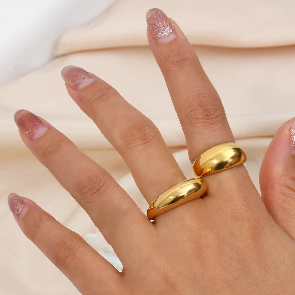 Charlotte Regal Ring