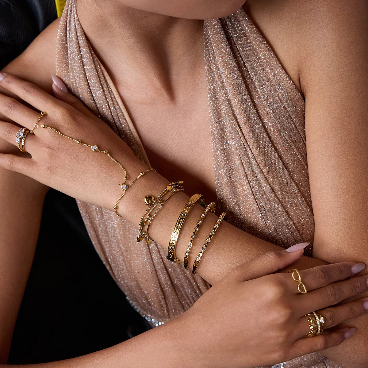 Lily Gold Hand Chain