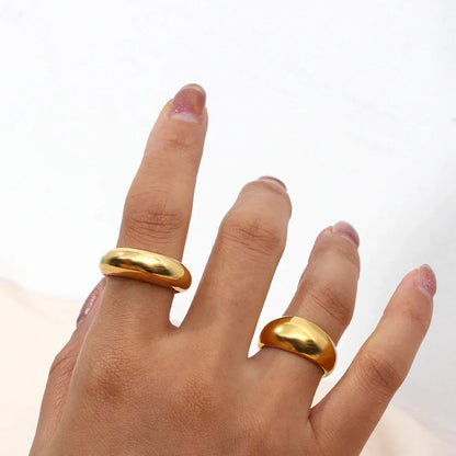 Charlotte Regal Ring