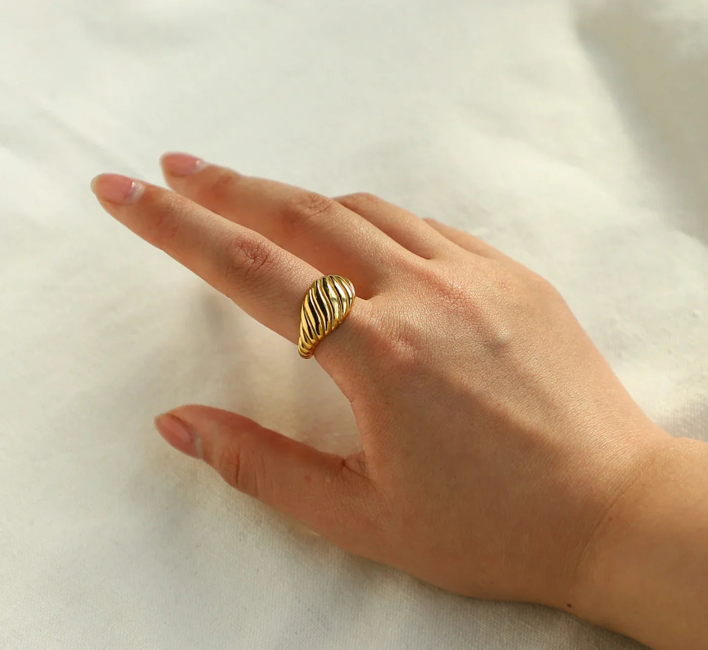 Isabella Windsor Croissant Ring