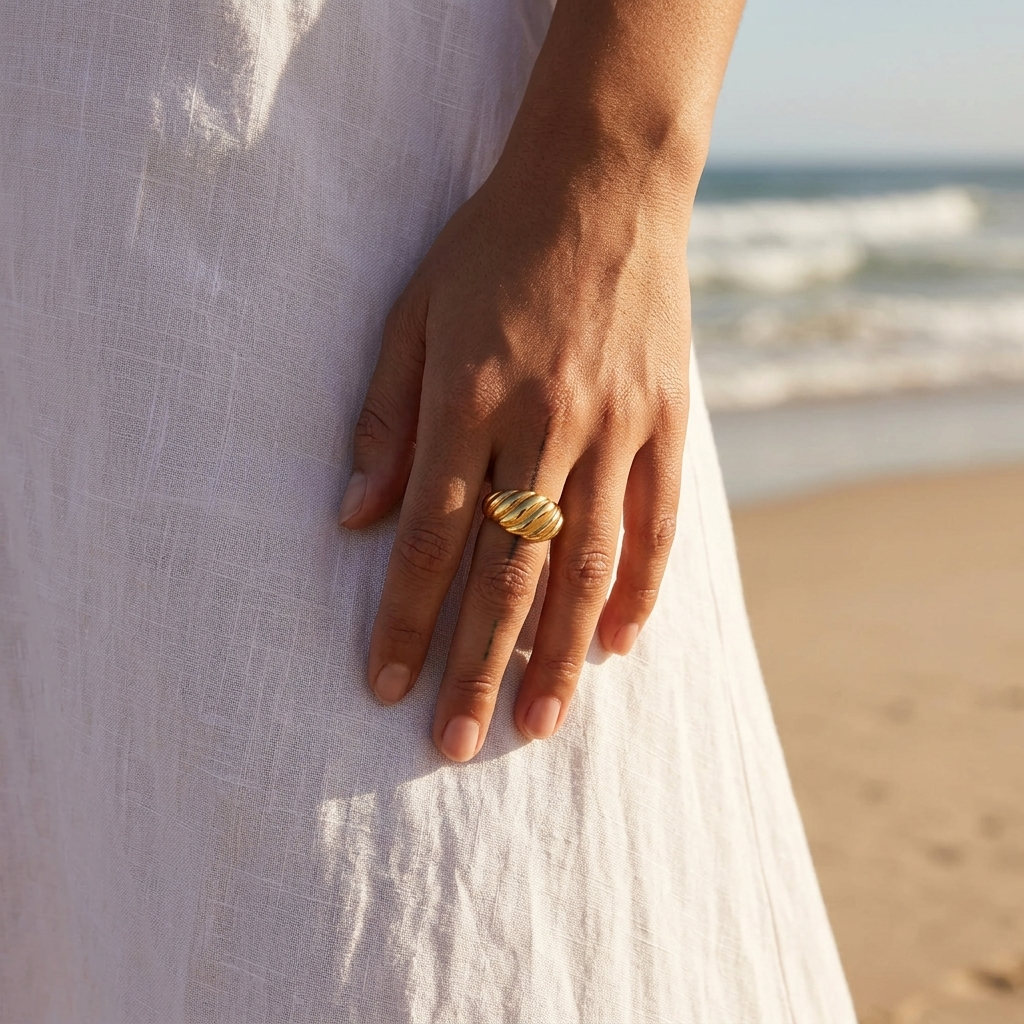 Isabella Windsor Croissant Ring