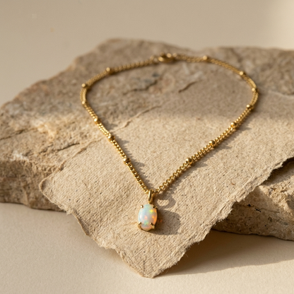 Elara Opal Pendant Necklace
