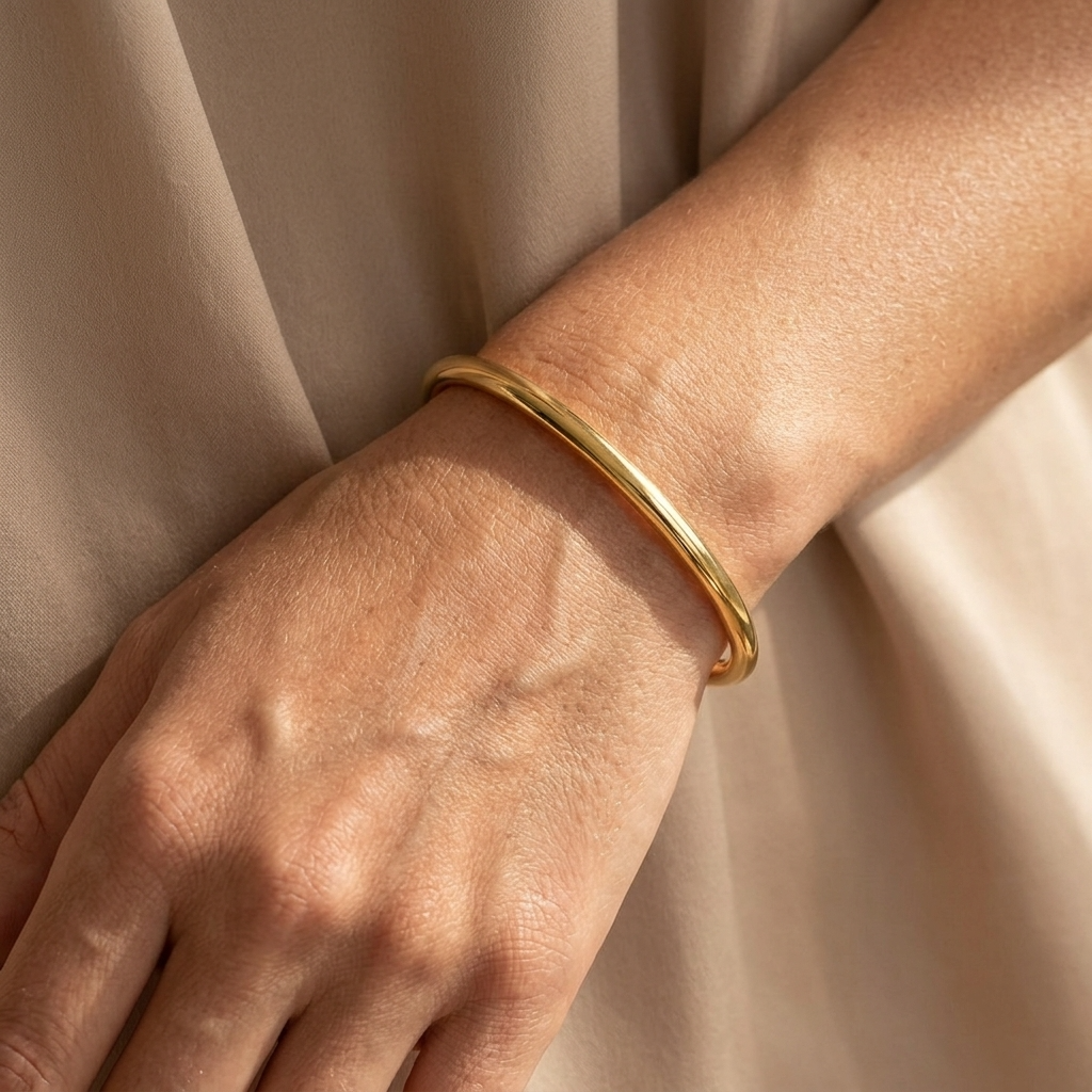 Victoria Sleek Bangle Bracelet