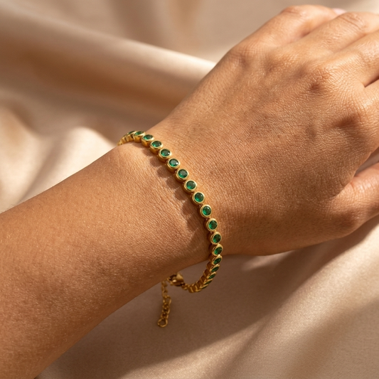 Elizabeth Emerald Radiance