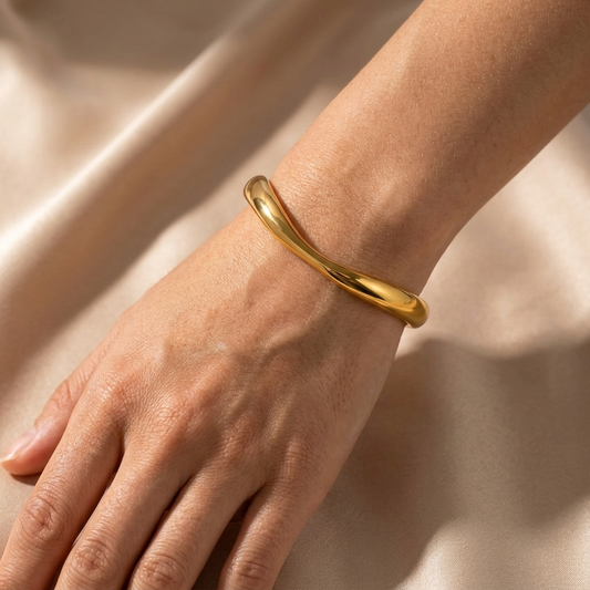 Maya Gold Bangle