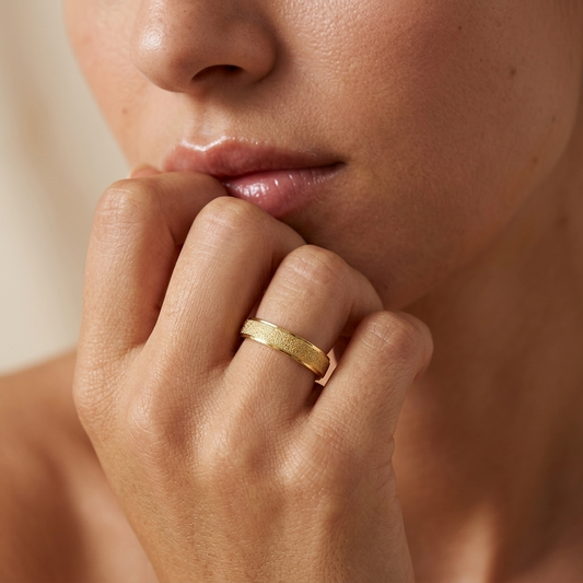 Constance Slim Ring