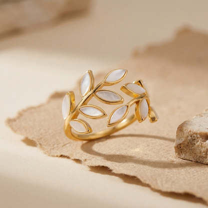 Anne Gold Leaf Ring